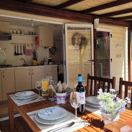 索利纳活动房屋假日公园