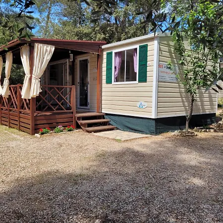 Parco vacanze Mobile Homes Soline