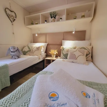 Parco vacanze Mobile Homes Soline 4*