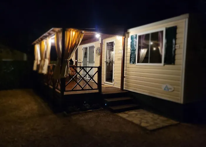 Üdülőpark Mobile Homes Soline Biograd na Moru